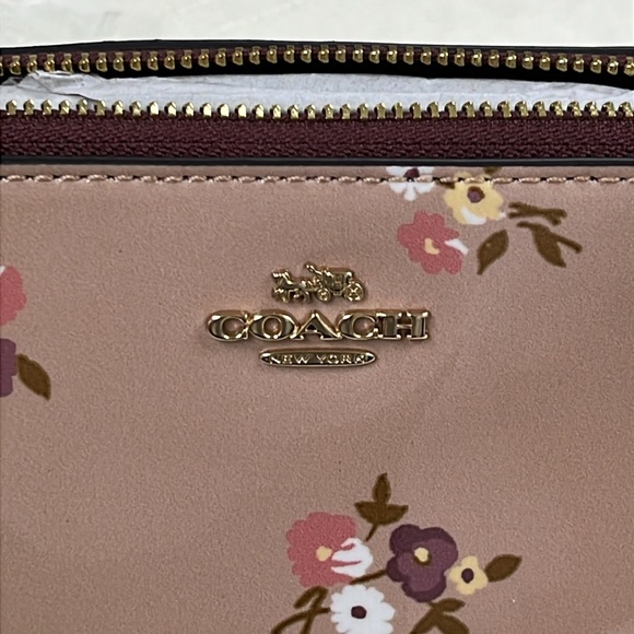 Coach Cosmetic Case 17 With Baby Bouquet Print - Picture 7 of 8